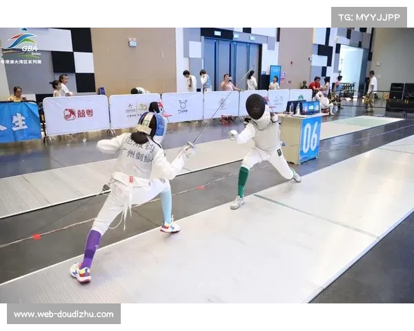 湖南击剑赛U12组强制使用儿童剑规格限制引发关注与讨论