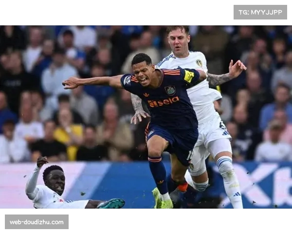 利物浦0-0闷平利兹联，英超三连胜遭终结